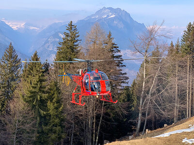 50-minütiger Helikopterflug von Lodrino nach Clariden mit Aperitif auf dem Gletscher