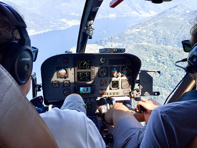 Volo panoramico in elicottero di 1 ora e 30 minuti da Lodrino al Cervino per 4