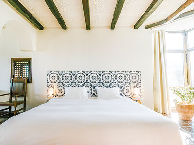 Cofanetto Fuga al sole del Mediterraneo: 2 notti nel Castillo de Monda