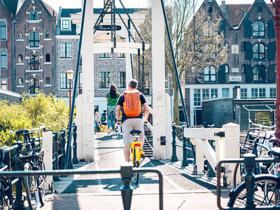 Fietstocht en rondvaart in Amsterdam voor 2 personen