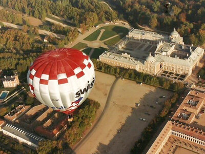 Aranjuez en globo: 1 vuelo, brunch y diploma para 2 personas