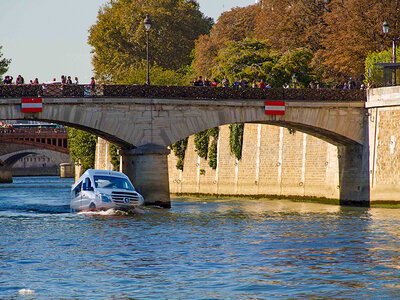 2h de balade en bateau bus avec coupe de champagne pour 2 à Paris