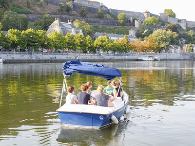 Coffret cadeau 30 minutes de navigation sur la Meuse pour 7 personnes