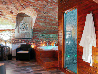 Cofanetto Io & Te a Verona: 1 notte con accesso di 1 ora alla Spa privata e bottiglia di Prosecco