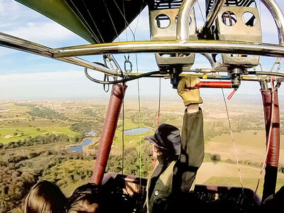 Paseo en globo por Madrid de 1 hora con brunch, cava y diploma de vuelo