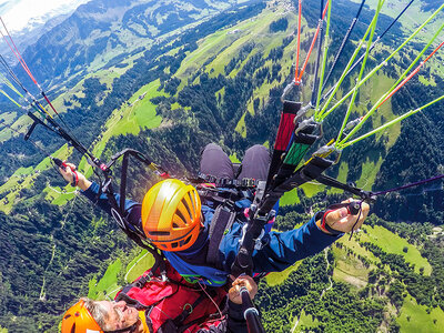 Coffret cadeau Vol en parapente en été ou en hiver