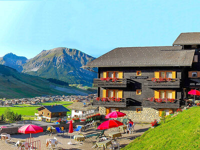 Cofanetto regalo Due cuori a Livigno: 1 notte in camera Romantic con pausa relax, aperitivo e cena di 3 portate