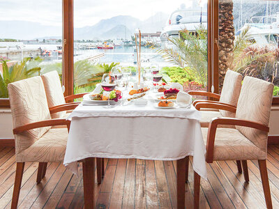 Caja Escapada al Cadí: 1 noche con desayuno y cena en Hotel Mirador