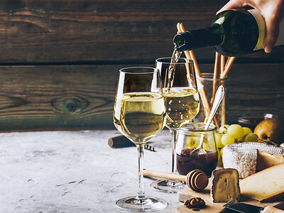 Cofanetto Pregiati bianchi Aroma Wine Bar Enoteca: 3 bottiglie di vino con consegna a domicilio