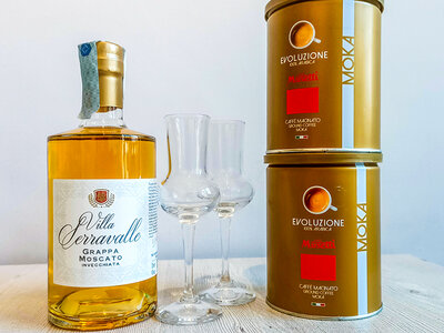 Cofanetto regalo Ammazzacaffè Time: 1 bottiglia di grappa e 2 confezioni di caffè miscela arabica a domicilio