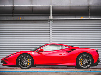 Box 1 Runde in einem Ferrari 488 GTB auf dem Hockenheimring