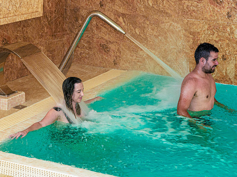 Spa El Cortijo: circuito de agua y masaje relajante para 2 personas