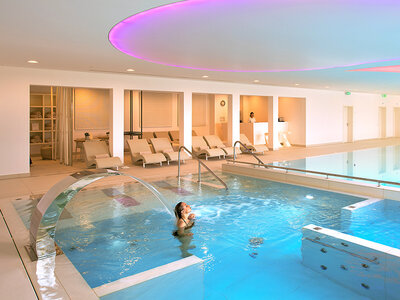 Cofanetto Insieme al 5* Superior The View Lugano: 1 massaggio Aroma Bliss di 50min e 1 accesso Spa