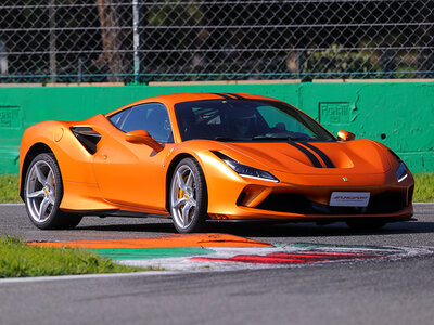 Pilotage d’exception : 1 tour en Ferrari F8 Tributo sur le circuit du Hockenheimring