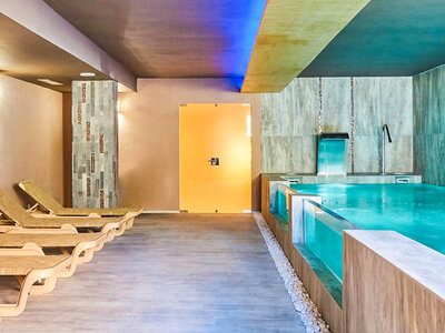 1 acceso a circuito de agua y masaje relajante para 2 en Spa Tarifa