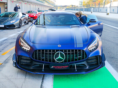 Geschenkbox Sportliches Fahren auf dem Red Bull Ring: 1 Runde am Steuer eines Mercedes-AMG GT R PRO