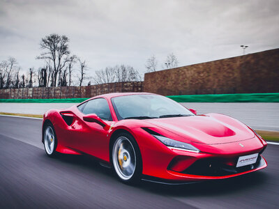 Box 1 Runde in einem Ferrari 488 GTB auf dem Red Bull Ring in Österreich