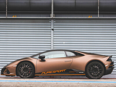 Box 2 Runden am Steuer eines Lamborghini Huracán EVO auf dem Red Bull Ring