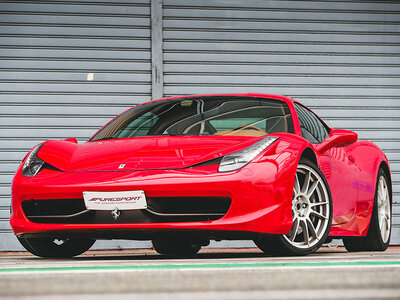 Box Nervenkitzel pur auf dem Red Bull Ring mit 2 Runden im Ferrari 458 Italia