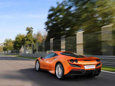 Im Ferrari F8 Tributo : 2 Runden auf dem Red Bull Ring in Österreich