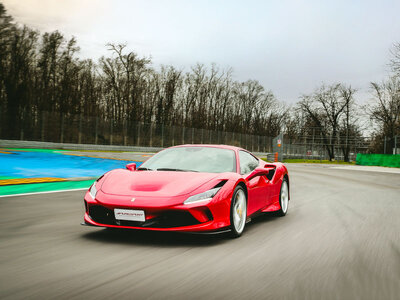 Box Adrenalin pur am Steuer eines Ferrari 488 GTB auf dem Red Bull Ring in Österreich