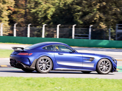 Geschenkbox Aussergewöhnliche Fahrten: 1 Runde am Steuer eines Mercedes-AMG GT R PRO auf dem Hockenheimring