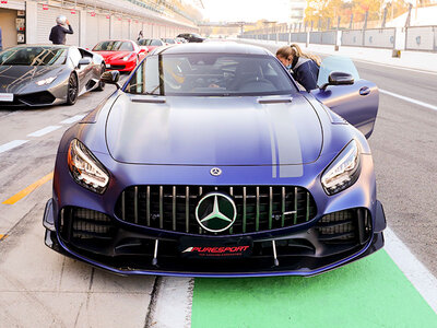 Coffret Pilotage d’exception : 1 tour au volant d’une Mercedes-AMG GT R PRO à Hockenheimring