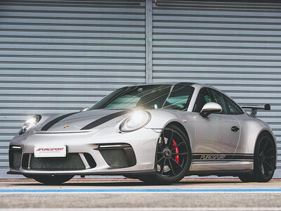 Pilota per un giorno: 2 giri al volante di una Porsche 911 GT3 presso il Circuito di Vairano