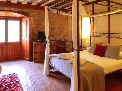 Caja Escapada a Soria: 1 noche con desayuno en Real Posada de la Mesta