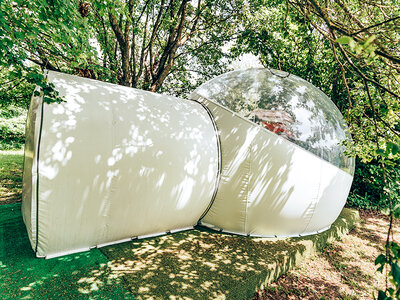 Cofanetto 1 notte in Bubble Glamping in Toscana con Prosecco e accesso alla vasca idromassaggio