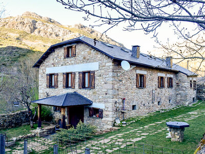 Caja Posada Real el Rincón de Babia: 1 noche en suite especial con desayuno