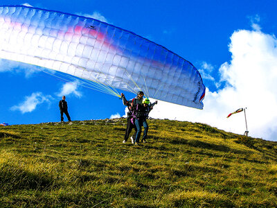 Cofanetto Matrimonio ad alta quota: 1 avventura adrenalinica in volo per 2 novelli sposi