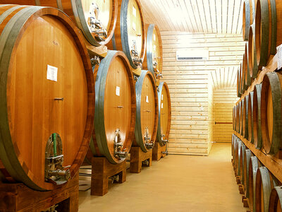 Cofanetto Degustazione e visita alle cantine con 2 bottiglie omaggio