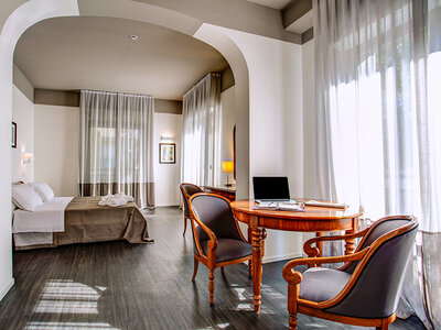 Cofanetto regalo Insieme sulla Riviera Romagnola: 1 notte con accesso idromassaggio e servizio spiaggia