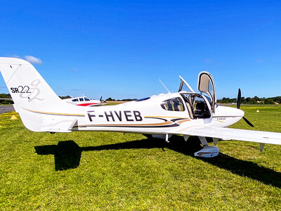 Coffret cadeau 1h de vol privé en avion au-dessus de Lyon et ses alentours pour 3 personnes