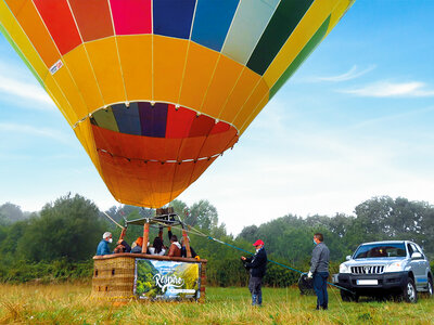 Ribeira Sacra en globo: 1 paseo en globo (1h) con desayuno y brindis para 2 personas