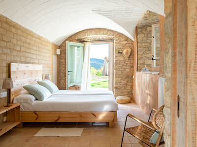 Caja Destino La Garrotxa: 1 noche, desayuno y acceso a spa en Hotel Can Buch