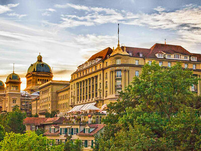 Geschenkbox Romantischer Ausflug nach Bern mit einem gemeinsamen Abendessen im Restaurant Noumi