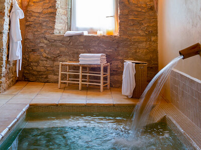 1 noche con desayuno, cena y spa en Hotel Can Buch de Girona