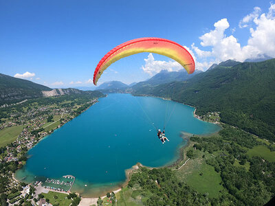 Vol sensation en parapente de 15 min à Annecy