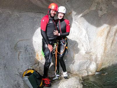 Coffret Cours de canyoning de 4h pour 2 débutants dans le canton du Tessin