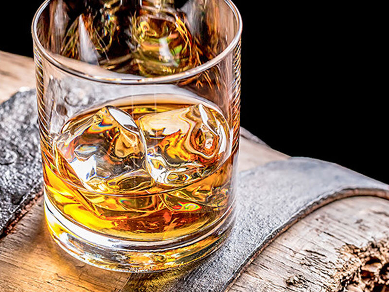 Whiskyprovning för 2 med Sweden Wine Club Smartbox