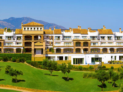 Caja Mar y montaña: 1 noche con cena de octubre a marzo en La Cala Resort 4*