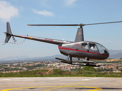 ¡Barcelona en helicóptero!: 1 vuelo de 7 min en helicóptero por la costa