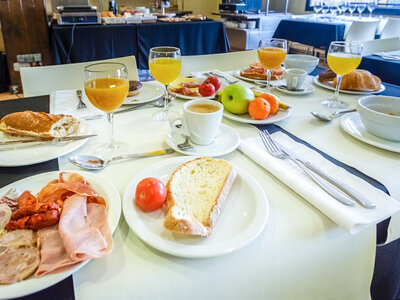 1 noche con vistas al Prepirineo y desayuno en el Hotel Port 1730