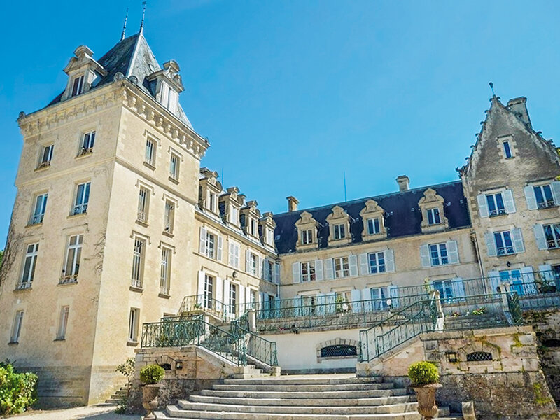 2 jours avec dîner gourmet et champagne dans un château près de Bourges