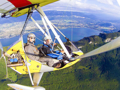 Coffret cadeau Vol en ULM pendulaire ou paramoteur de 40 min près de Bordeaux pour 2