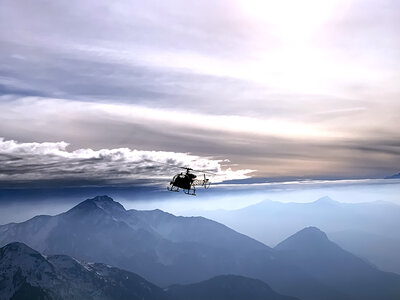 Coffret Émotions en haute altitude dans le Tessin: vol panoramique de 30 minutes en hélicoptère