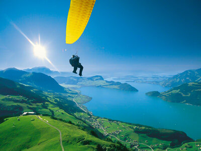 Coffret Baptême de l’air de 15 min en tandem en parapente à Emmetten