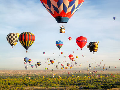 Coffret Vol en montgolfière et champagne au-dessus des Ardennes pour 2